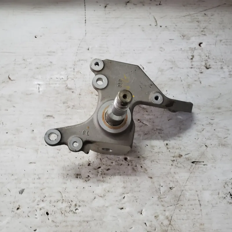 Retour Gratuit Knuckle, Steering - Left - 3405-044 ARCTIC CAT